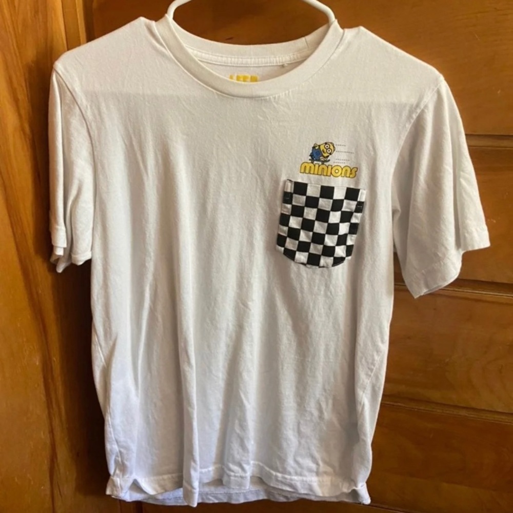 Uniqlo UT Minion shirt